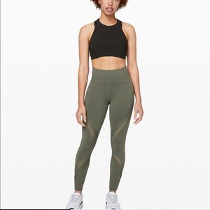 Lululemon boot camp ready tight 25’ size 4